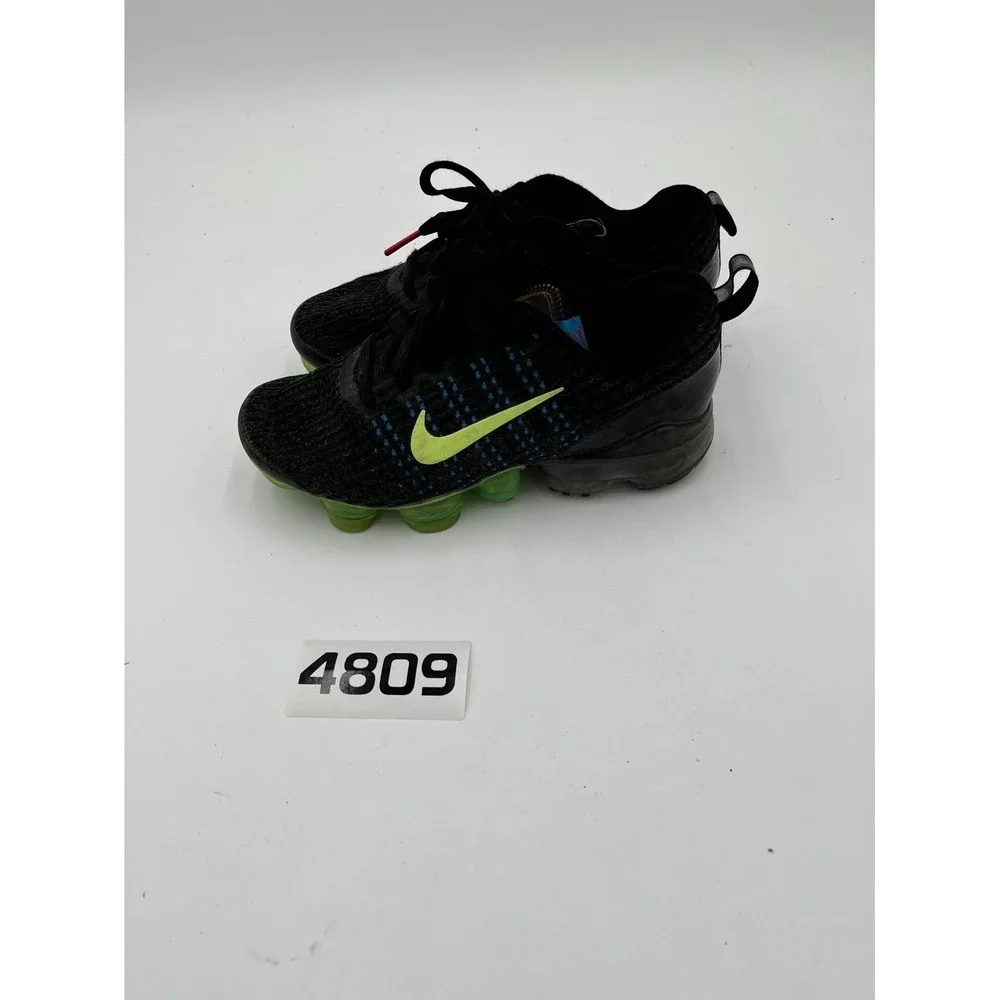 Nike Air VaporMax Flyknit 3 Youth 4Y Athletic Shoes Black Ghost Green Sneakers
